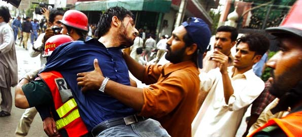 ahmadiyya_mosque_attack_mascare6