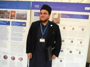 AhmadiyyaImamMansoorClarke_0